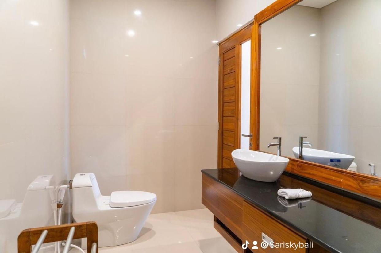 Hotel Sari Sky Bali Kubupenlokan Zewnętrze zdjęcie